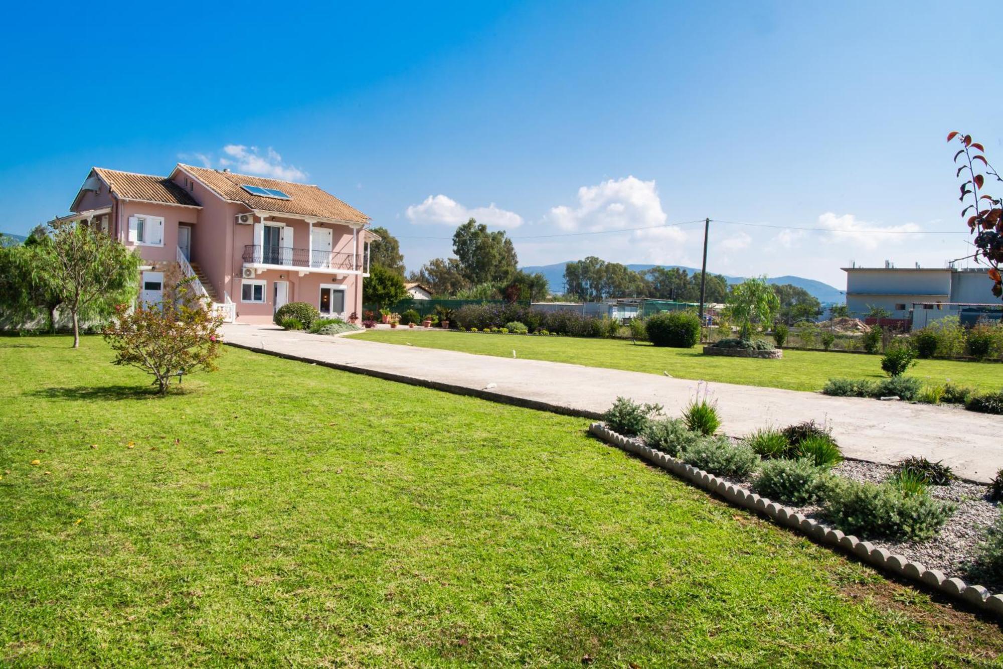 Ruellia Luxury Apartments Kalligoni Luaran gambar